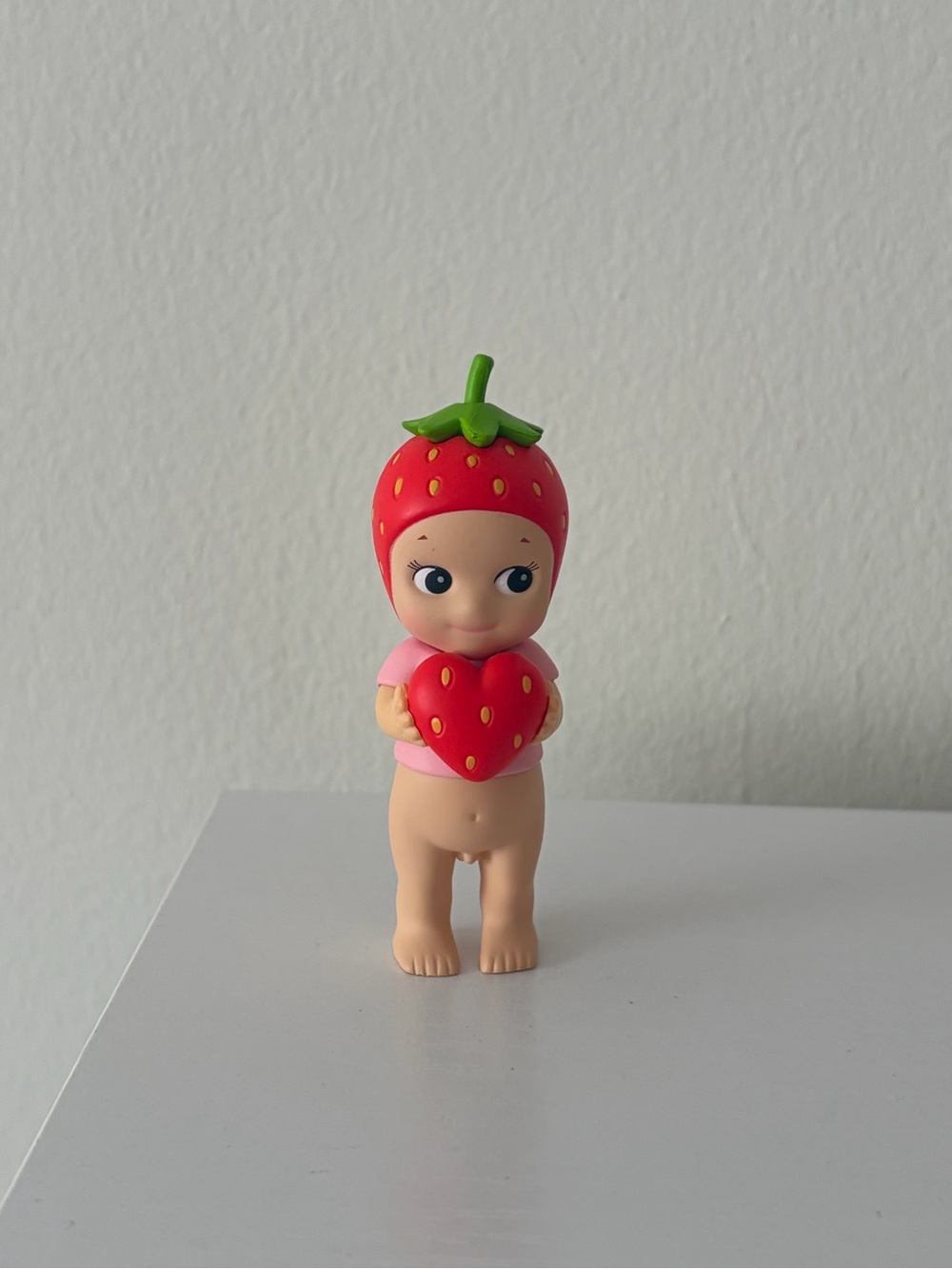 Sonny Angel Strawberry Love Series - Picture 1 of 5